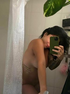 Camila - Masajista erótica en Plainpalais
