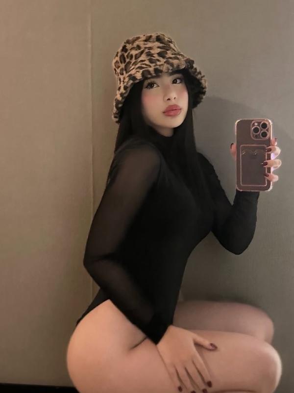 Camila - Escort in Servette
