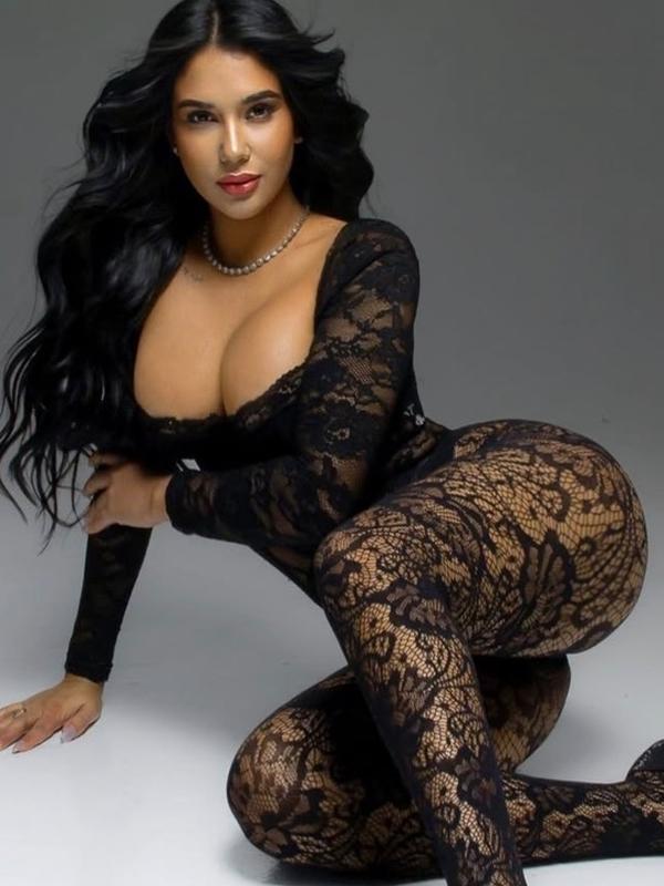 Camila - Escort in Montreux
