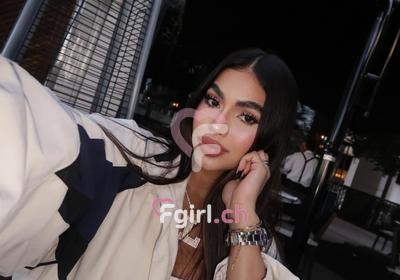 Camila - Escort in Montreux
