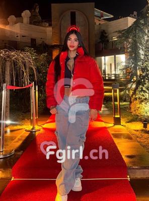 Camila - Escort in Montreux
