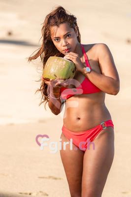 Camila - Escort in Monthey
