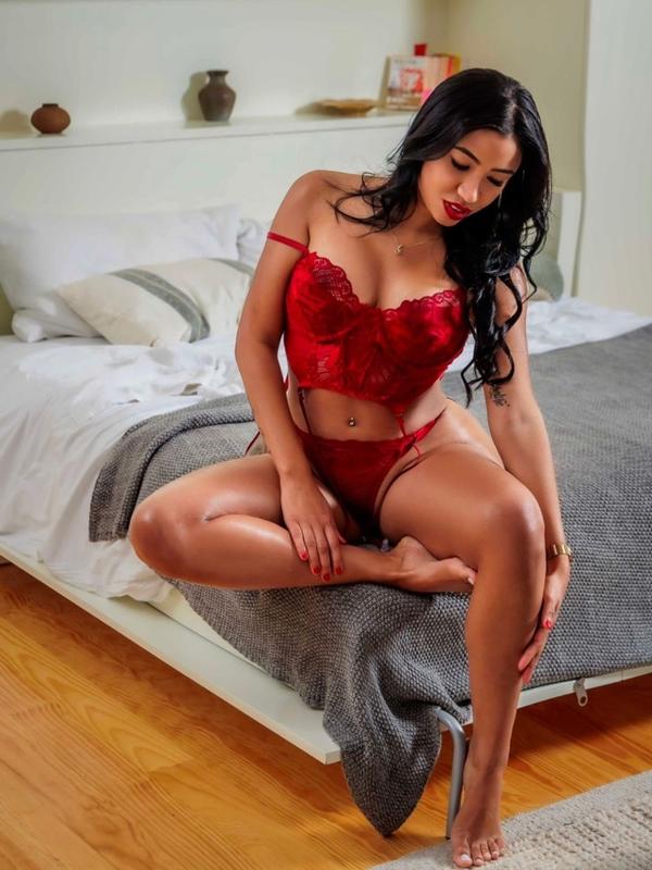 Camilla - Escort in Bulle
