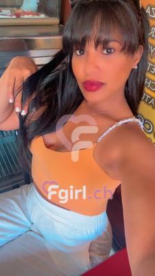 Candy - Escort in Romont

