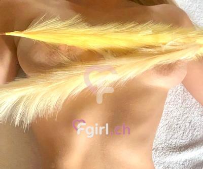Candy - Erotische Masseurin in Lausanne
