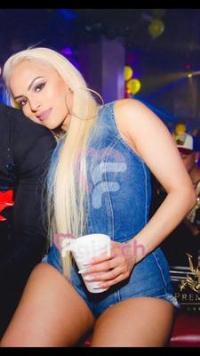 Carla - Escort à Genève

