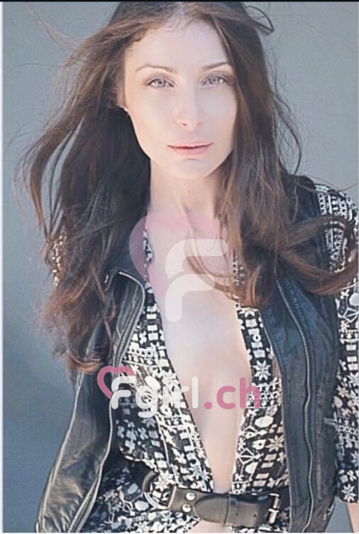 Carla – Lausanne photo 2