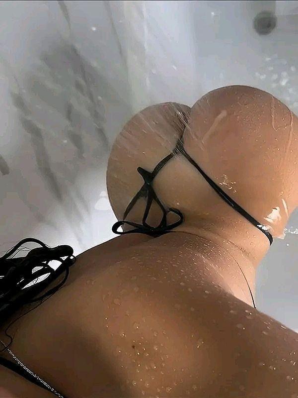 Carla - Escort à Genève
