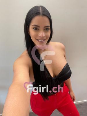 Carla & Camilla - Erotische Masseurin in Bulle
