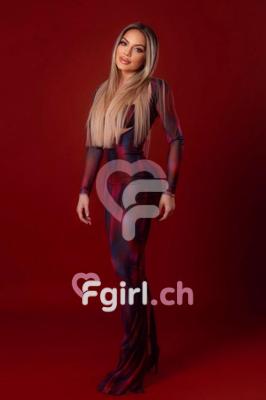 Carla Safra - Escort in Fribourg

