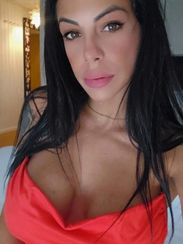 Carmen - Escort in Monthey
