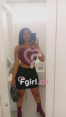 Carola - Escort in Plainpalais