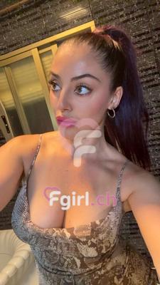 Carolina - Escort à Genève