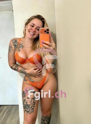 Carolina - Escort à Fribourg
