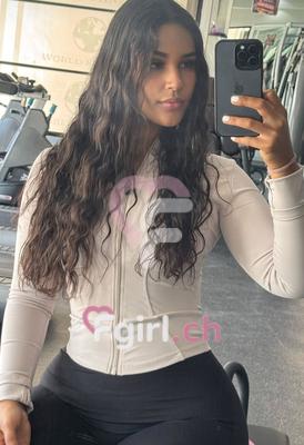 Caroline - Masseuse érotique à Fribourg
