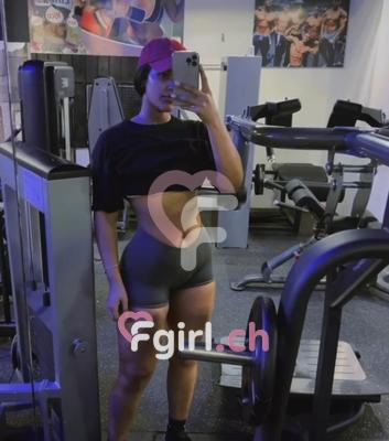 Caroline - Masseuse érotique à Fribourg

