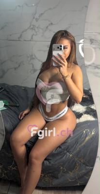 Catalina - Escort in Prilly
