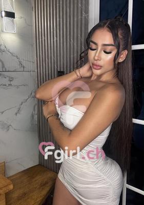 Catalina - Escort in Prilly
