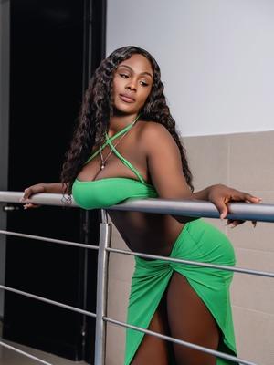 Celeste - Escort en Plan-les-Ouates
