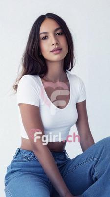 Celina - Escort à Genève
