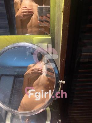 Celina - Escort à Genève
