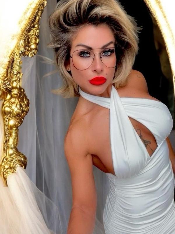 Chanelblue - Phone sex and Video chat in Geneva
