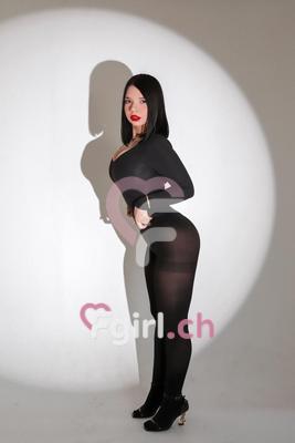 Sara - Escort in Martigny

