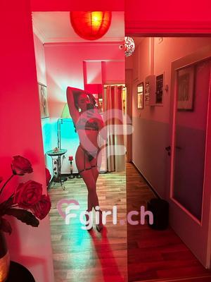 Charlott - Escort in Lausanne
