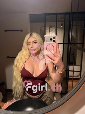 Charlotte - Escort à Montreux