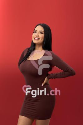 Charlotte - Escort in Plainpalais
