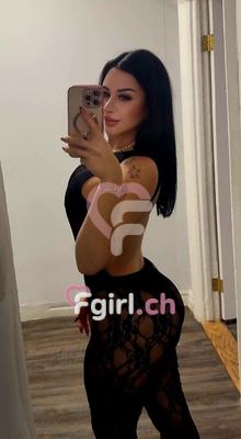 Charlotte - Escort in Monthey
