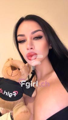 Charlotte - Escort in Geneva
