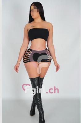 Cher - Escort à Neuchâtel
