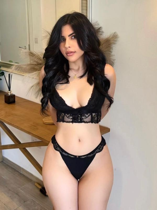 Chloe - Escort à La Chaux-de-Fonds
