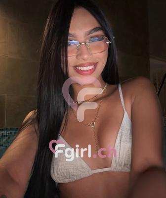 Chloe - Escort in Montreux