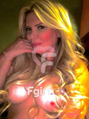 Chloe - Escort à Porrentruy
