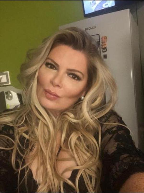 Chloe - Escort à Porrentruy

