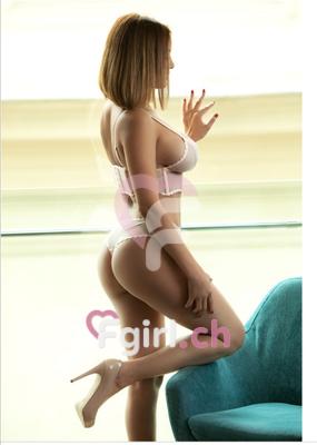 Chloe - Masseuse érotique à Cité-Centre
