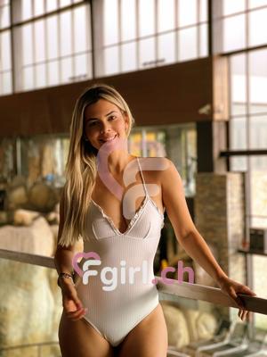 Chloé - Escort à Genève
