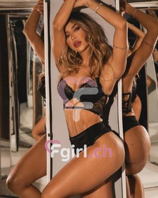 Chloe - Escort à Moutier
