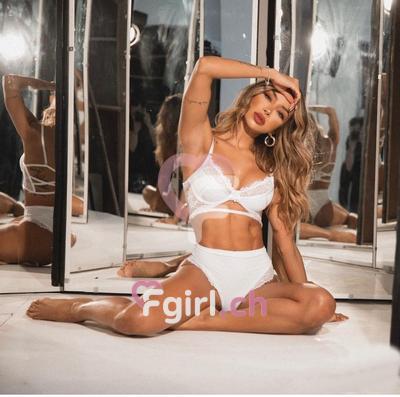 Chloe - Escort à Moutier

