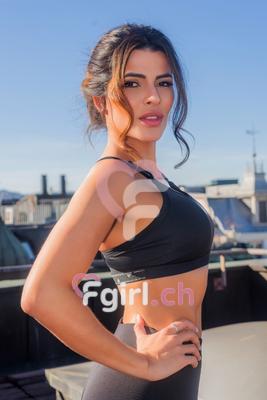 Chloé - Masseuse érotique à Genève
