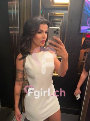 Chloé - Masseuse érotique à Genève