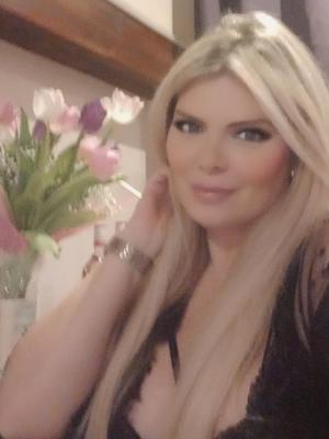 Chloé - Erotische Masseurin in Sierre
