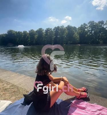 Chloé - Erotic masseuse in Sierre
