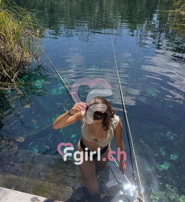 Chloé - Erotic masseuse in Sierre
