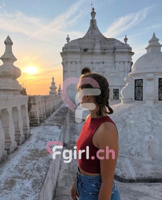 Chloé - Erotic masseuse in Sierre
