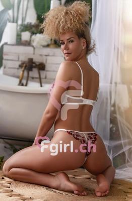 Christelle - Escort à Saint-Maurice
