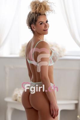 Christelle - Escort à Saint-Maurice
