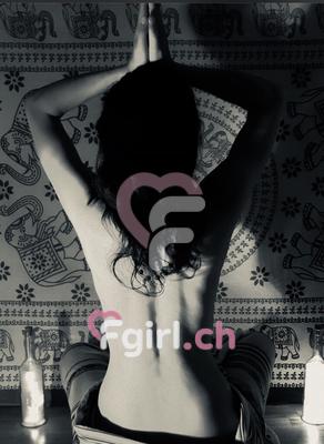 Chris Tao - Masseuse érotique à Genève
